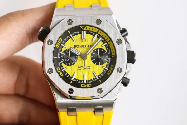 Đồng hồ Audemars Piguet Royal Oak Offshore Diver Chronograph in Yellow 26703ST 42mm Replica 1:1 – Top Quality Version