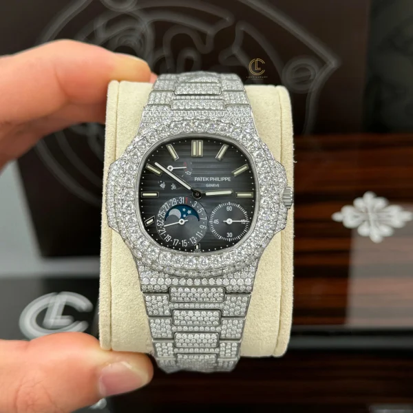 Patek Philippe Nautilus 5712/1A 40mm Blue Dial Full Moissanite Hongkong Replica 1:1 – Top Quality Version