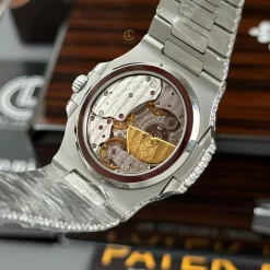 Patek Philippe Nautilus 5712/1A 40mm Blue Dial Full Moissanite Hongkong Replica 1:1 – Top Quality Version