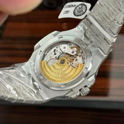 Patek Philippe Nautilus 5711/1A 40mm Full Moissanite HongKong Replica 1:1 – Top Quality Version