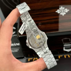 Patek Philippe Nautilus 5712/1A 40mm Benzel Baugette Full Moissanite HongKong Replica 1:1 – Top Quality Version